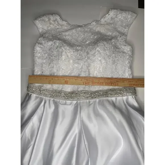 Jaden White Sleeveless Dress Size 114 x 98 cm - Picture 9 of 10